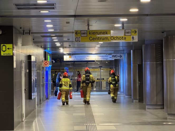 Metro znowu nie działa. Długi odcinek linii M1 wyłączony z ruchu