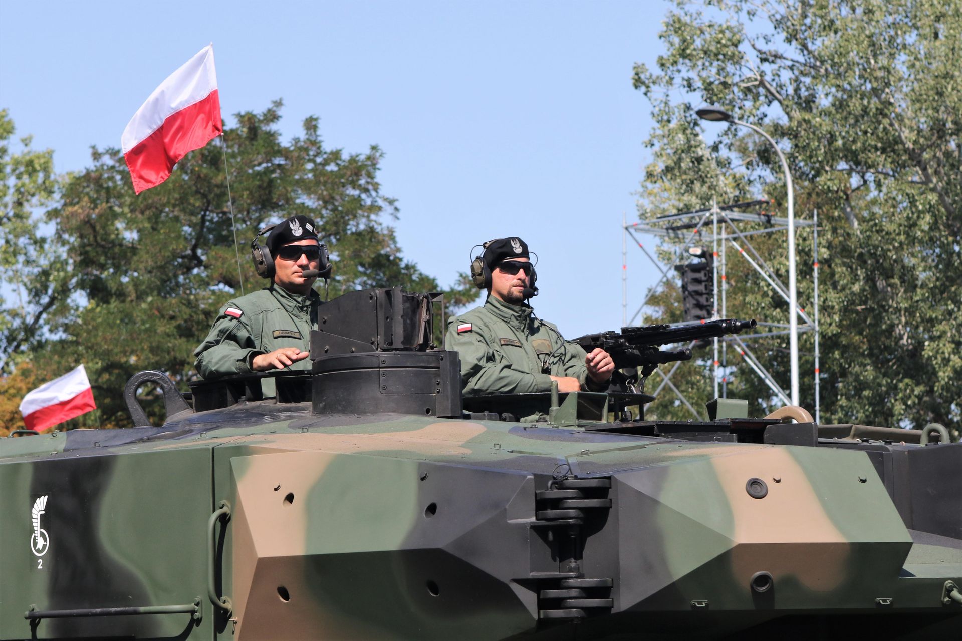 Rosną obawy Polaków o niepodległość. Największy lęk od lat