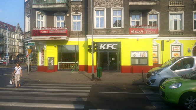 KFC w jaskrawych kolorach