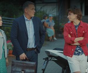 	M jak miłość odc. 1765. Wojtek (Aleksander Szeląg), Basia (Karina Woźniak), Artur Rogowski (Robert Moskwa)