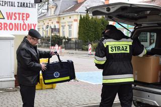 Podkarpaccy strażacy przekazali respiratory dla szpitala w Łańcucie 