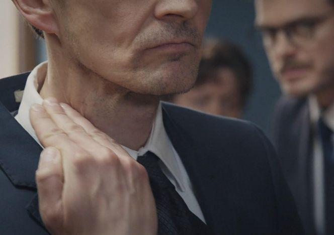 M jak miłość odc. 1872 po wakacjach. Święcicki (Artur Paczesny)