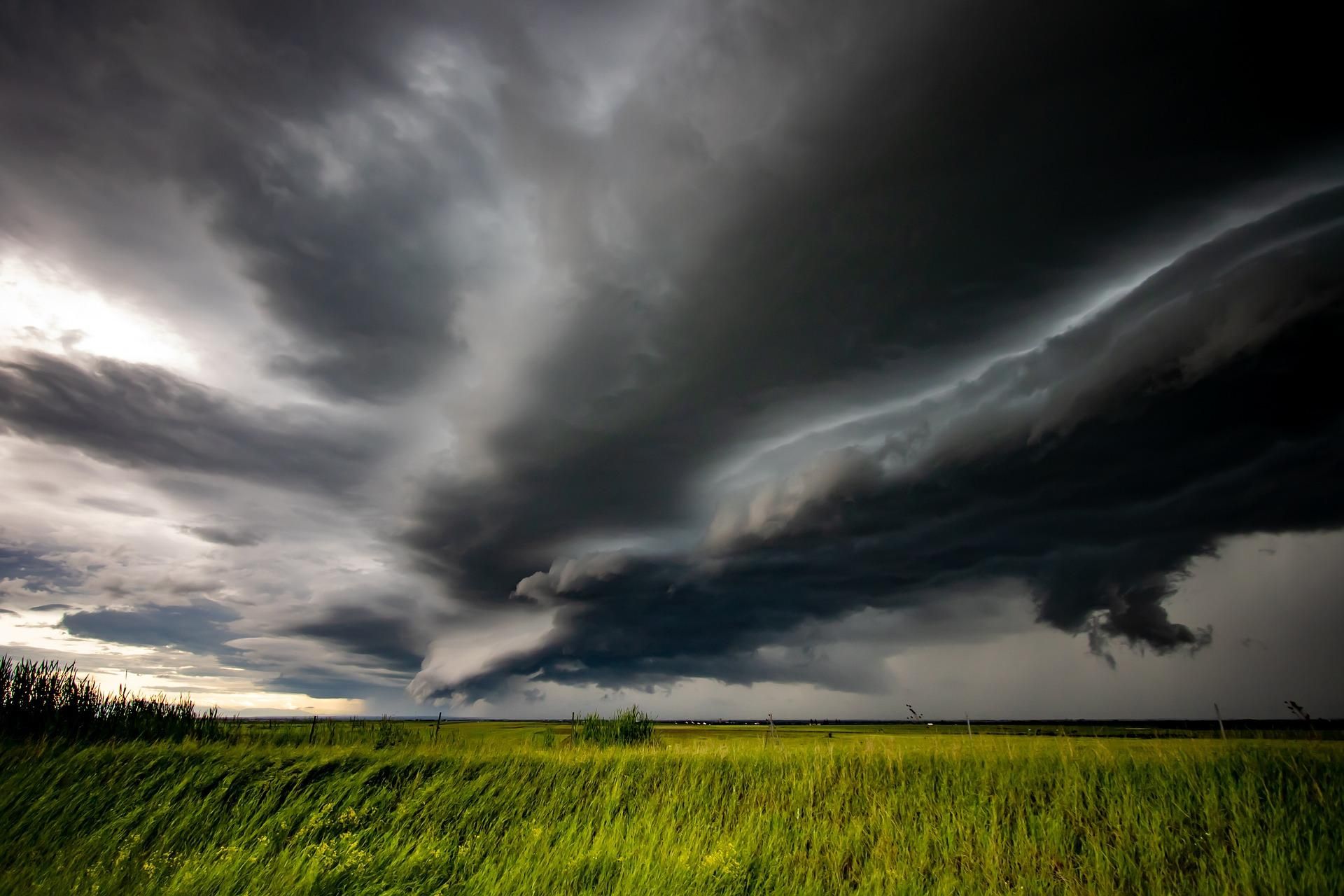 IMWM warns the inhabitants of Lower Silesia. There will be strong winds and heavy rainfall