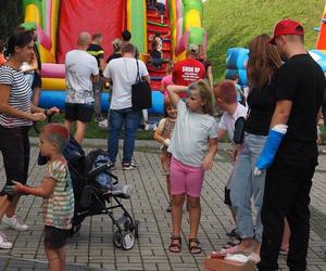 Piknik Rodzinny „Sport wzbogaca - nałóg zatraca na Kopcu Wyzwolenia w Piekarach Śląskich 