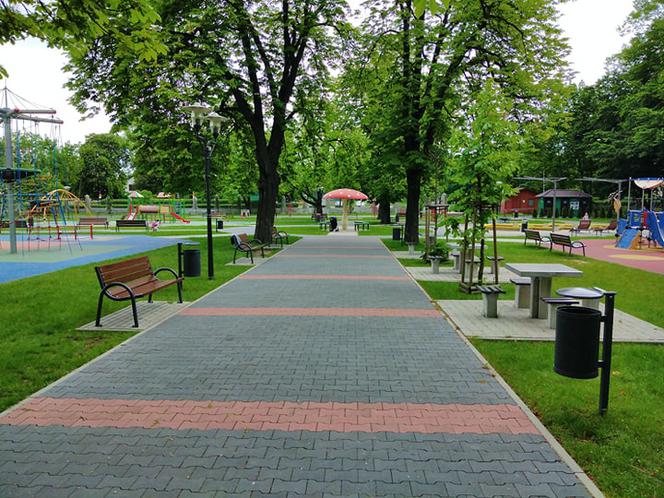 Plac zabaw w Parku Strzeleckim w Tarnowie
