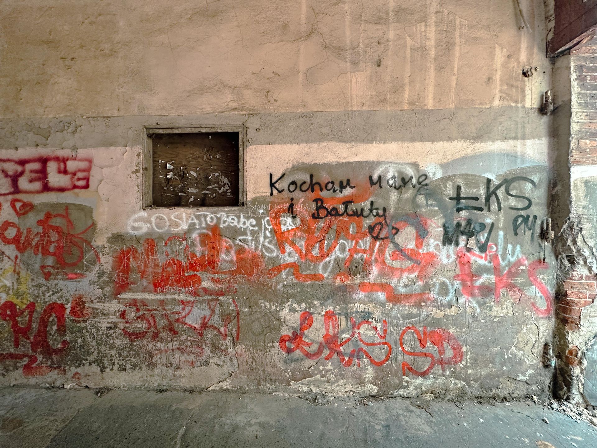 Zabytkowe famuły Izraela Poznańskiego w Łodzi 