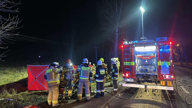 Tragedia we Wręczycy Wielkiej. Kobieta jechała z 11-letnim dzieckiem. Zginęła w zderzeniu z autobusem 