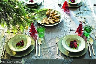 Dekoracja świątecznego stołu
