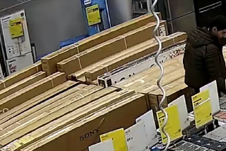 W CH Rondo w Bydgoszczy ukradli drogi sprzęt. Rozpoznajesz ich na zdjęciach?