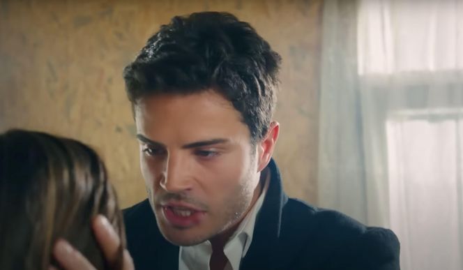 Ege odnajdzie Zeynep, ale porywacz Ragip dźgnie go nożem i zabije. Ukochany skona w ramionach zrozpaczonej Zeynep.