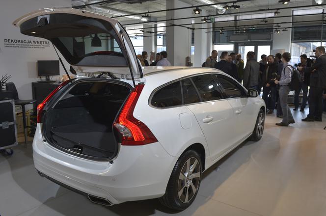 Piotr Adamczyk dostał hybrydowe Volvo V60
