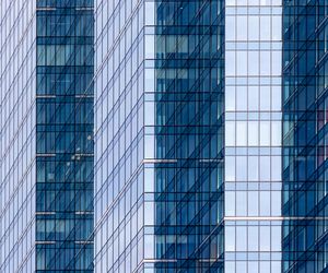 Warszawski rynek biurowy z ograniczoną podażą i rosnącym popytem