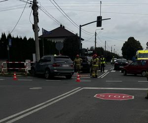 Groźny wypadek pod lotniskiem w Pyrzowicach. Kierowca BMW wymusił pierwszeństwo. Cztery kobiety w szpitalu