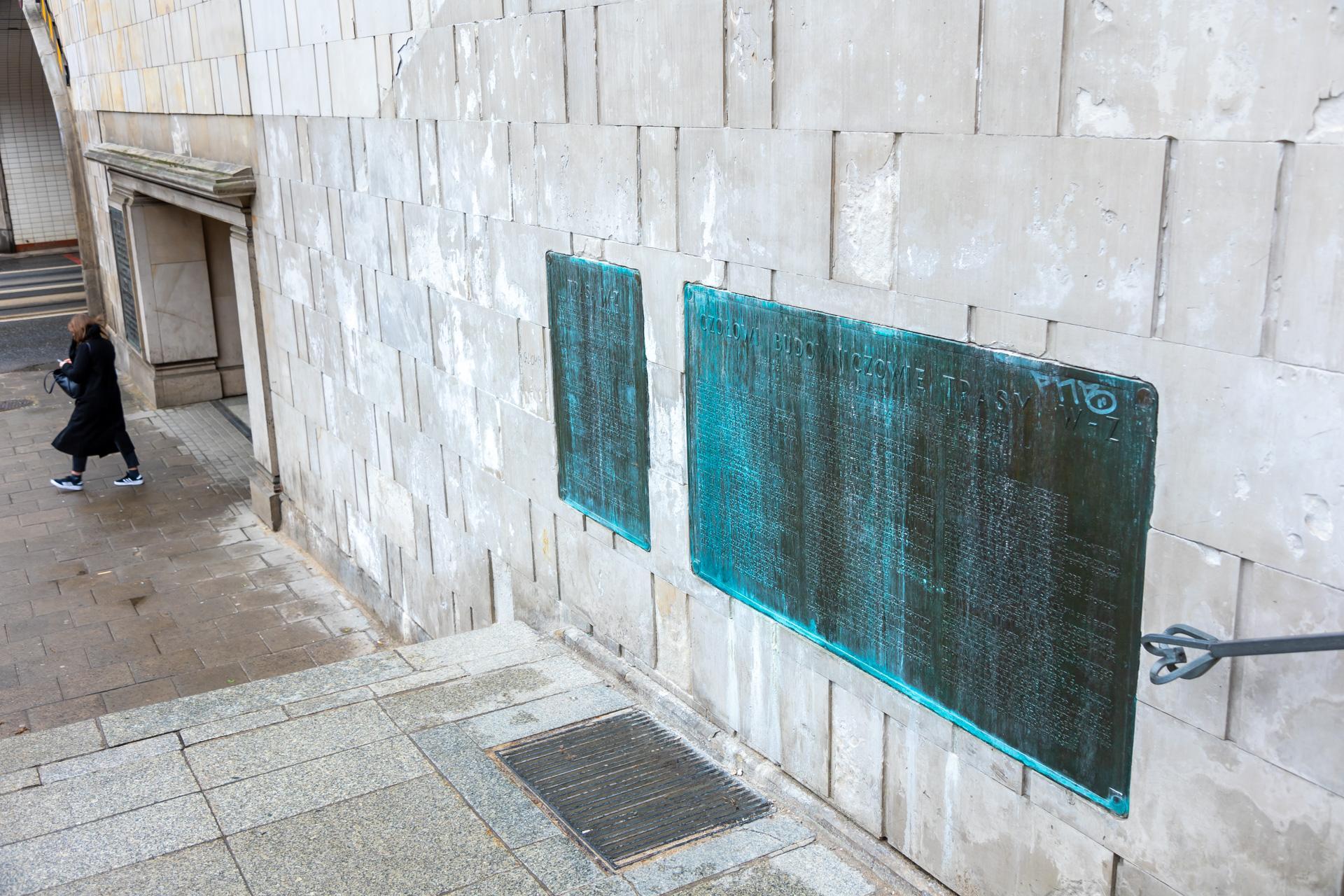 Ruchome schody Trasy W-Z i radziecka tablica sterująca - zobacz zdjęcia wyjątkowego miejsca