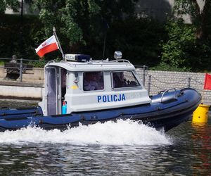 Dramat na jeziorze. Znaleziono kajaki, los trzech nastolatków nieznany. Trwają poszukiwania 
