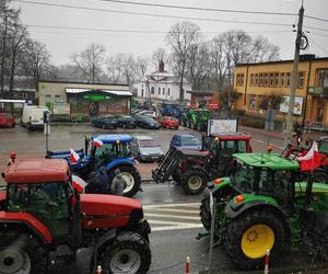 „Zostaliśmy zmuszeni wyjechać na ulice”. Rolnicy protestują w powiecie bialskim