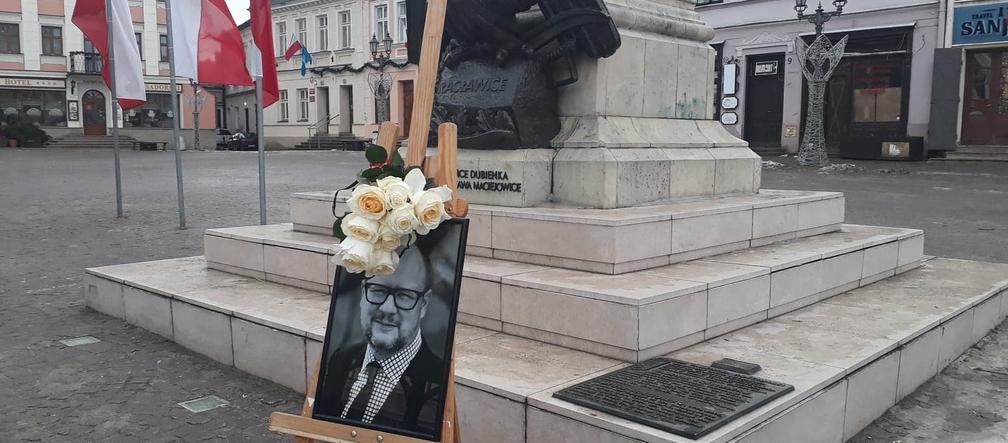 Serce dla Pawła Adamowicza w Rzeszowie