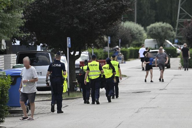 Mieszkańcy Ząbek wracają do swoich mieszkań po najpotrzebniejsze rzeczy