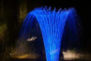 Bydgoska fontanna wciąż zachwyca swoim tańcem. Wyjątkowy pokaz przy Filharmonii Pomorskiej