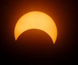 Zaćmienie słońca 2022. Jak obserwować zjawisko w Nowym Sączu?