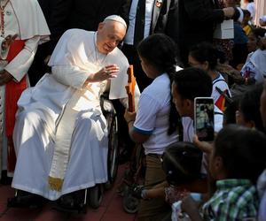 Tak kochają papieża Franciszka. Całe miasto opustoszało, wszyscy idą na mszę. Może być niemal milion osób!