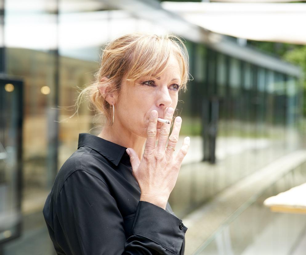 kobietom trudniej rzucić palenie