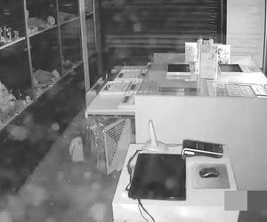 Kradzież w Rzeszowie, jak z filmu akcji. Złodziej wszedł szybem, nie zostawił śladu
