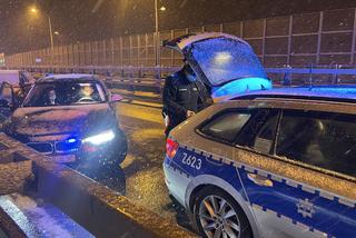 Policyjny pościg po Ursusie. Pijany kierowca uderzył policjantkę w nos