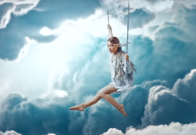Najciekawsze momenty teledysku Breathin! Zobaczcie, jak dobrze wygląda Ariana Grande!