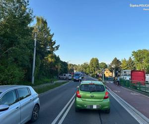 Śląskie: Samochód osoby zderzył się z rowerzystką. 20-latka trafiła do szpitala