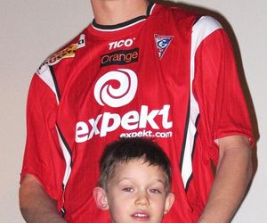 Prezentacja składu drużyny Górnika Zabrze. Tak było w Multikinie w Zabrzu w 2006 roku