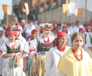 Tysiące kobiet i dziewcząt na pielgrzymce do Piekar Śląskich. Jestem w Kościele, więc idę