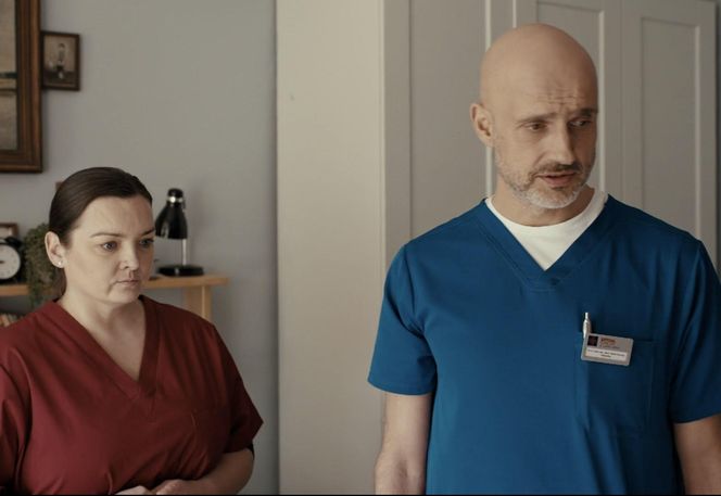 Na dobre i na złe odc. 957. Rafał Konica (Robert Koszucki), opiekunka (Ewa Dolska)