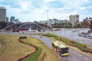 Katowice: Tłumy pasażerów czekały na bezpłatny autobus. Kierowca pomylił przystanki