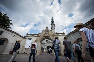 Koniec wycieczek szkolnych na Jasną Górę i Wawel? Mogą być nie do pogodzenia z wytycznymi MEiN