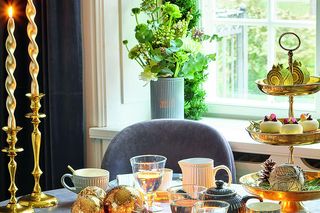 Jak udekorować stół na sylwestra i imprezę karnawałową 