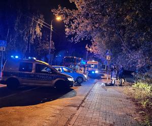 Szaleńczy pościg ulicami Warszawy. Rozbity na drzewie samochód, w środku dwóch pijanych i 15-latka