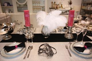 Dekoracja stołu w kolorze srebrnym