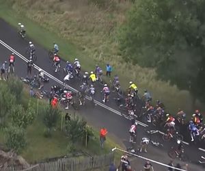 Tour de Pologne 2025: Kraksa tuż przed finiszem! Kooij liderem wyścigu