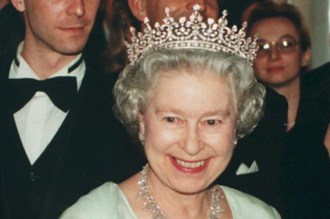 Brytyjskie gwiazdy żegnają królową Elżbietę. Ich wspomnienia o monarchini łamią serce