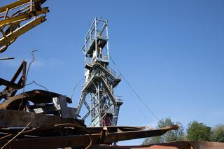 JSW wyburzyła 62-letni szyb górniczy. Przemawiały za tym względy ekonomiczne i logistyczne [ZDJĘCIA]