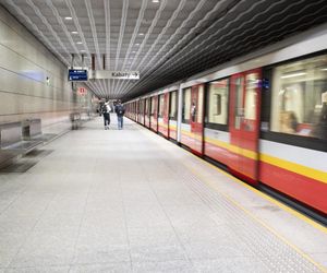 Dlaczego metro w Warszawie nie kursuje? Wiele pociągów odwołanych