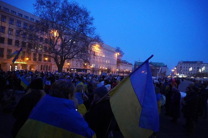 Manifestacja w trzecią rocznicę wybuchu wojny w Ukrainie