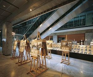 Wystawa pokonkursowa konkursu ŻYCIE W ARCHITEKTURZE 1989-1999. Projekt aranżacji wystawy: Jacek Oryl, Aneta Błażej