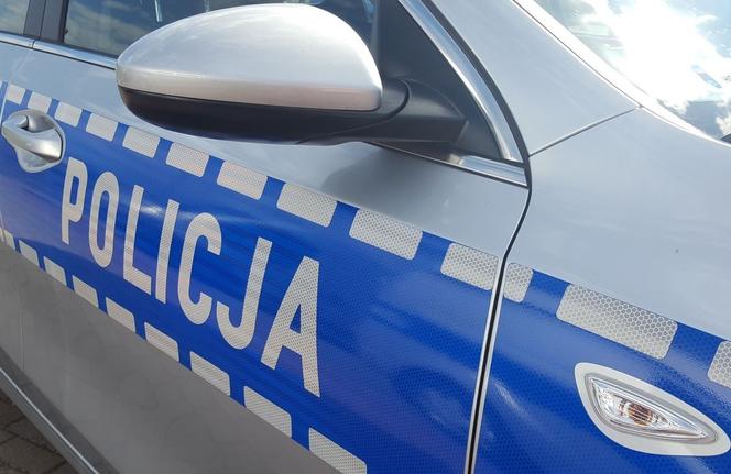 Pierwsze ustalenia po wypadku na drodze Kąkolewo-Garzyn. Kierowca busa potrącił pracownika budowy