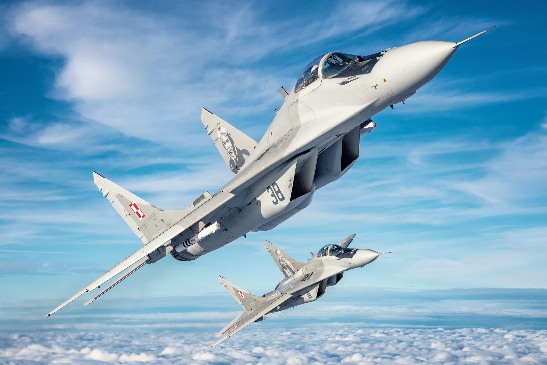Myśliwce MiG-29 nad Malborkiem