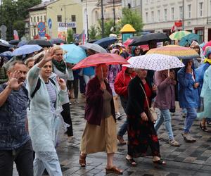 Lubelska Piesza Pielgrzymka na Jasną Górę 2024. Pątnikom deszcz niestraszny!