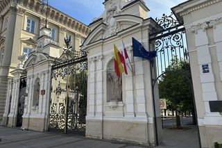  Tak wygląda kampus Uniwersytetu Warszawskiego dzień po ataku