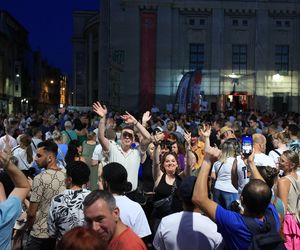 Potańcówka przed Teatrem Śląskim w Katowicach (09.08)