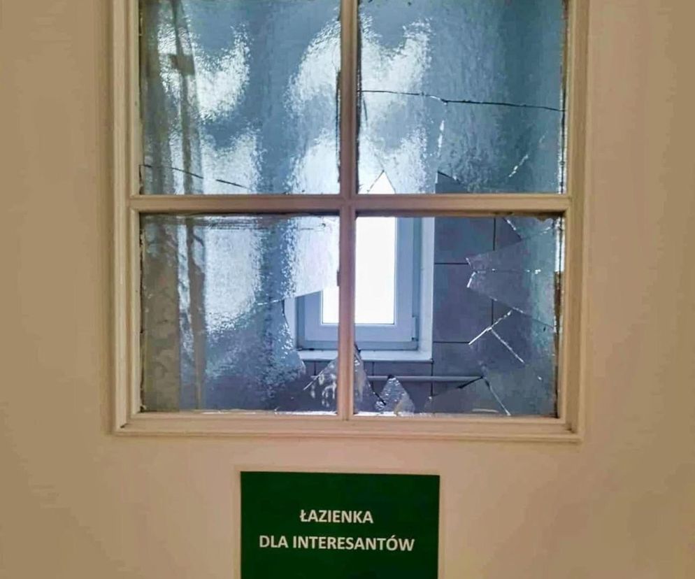 Horror w Centrum Pomocy Socjalnej. Kobieta uciekła przed napastnikiem do łazienki. To nie był koniec